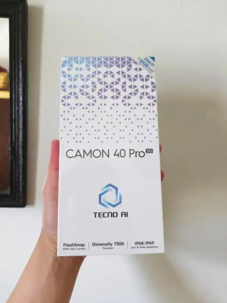 Tecno camon 40 pro 5G 8/256 New Segel Resmi