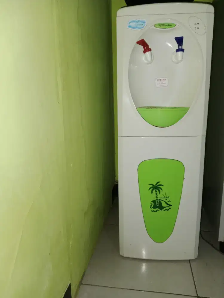 Dispenser bekas baik