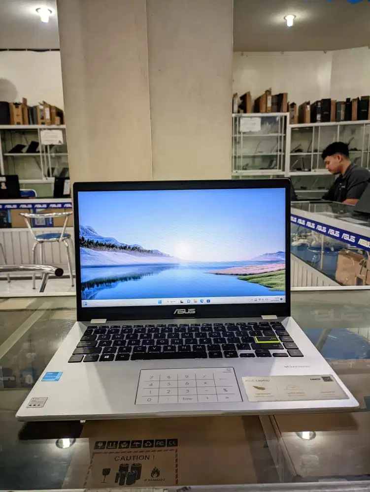 LAPTOP ASUS VIVOBOOK E410KA Celeron N4500 SSD 512GB Windows 11 Murah!