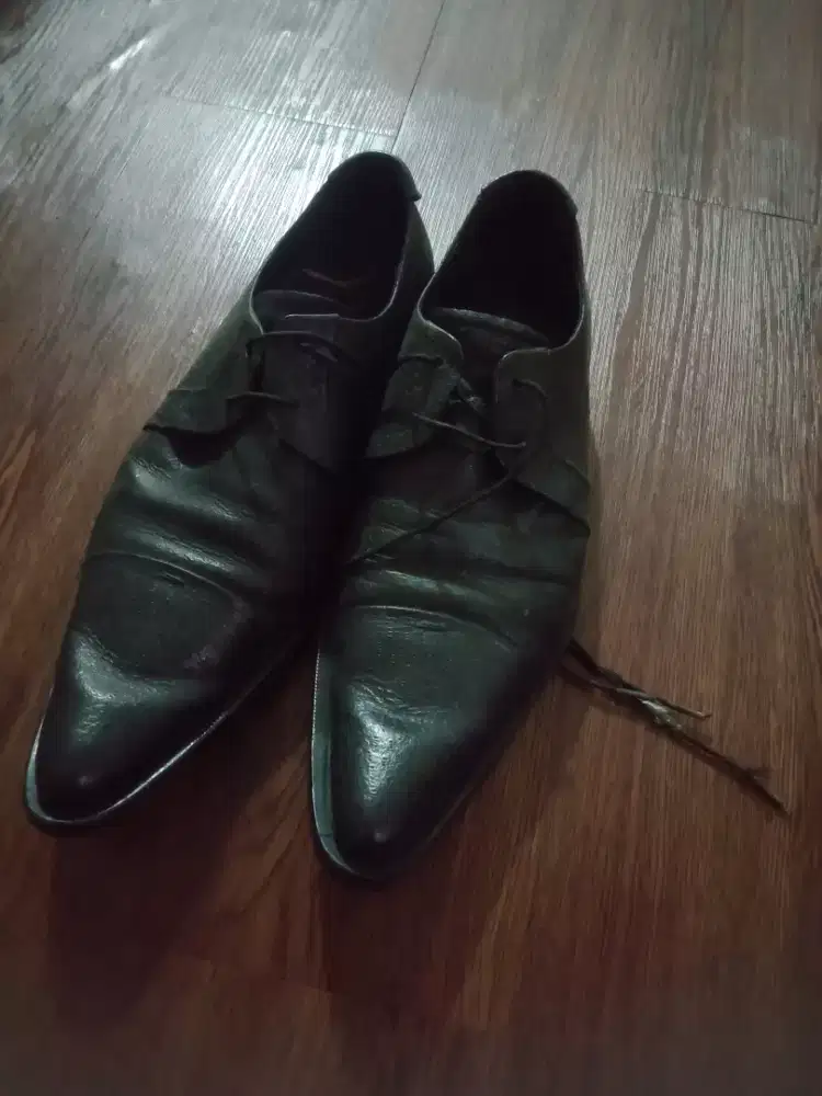 Sepatu Cesare paciotti