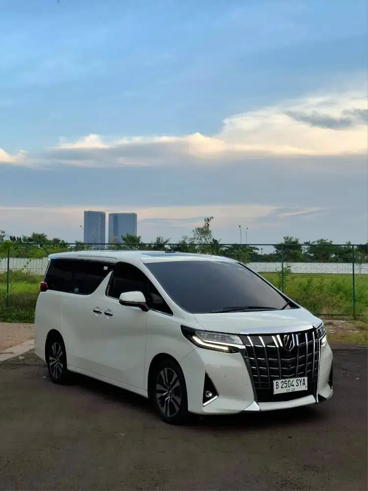 (low km) Toyota Alphard G 2.5 AT. Tahun 2018. Putih. Perfect cond