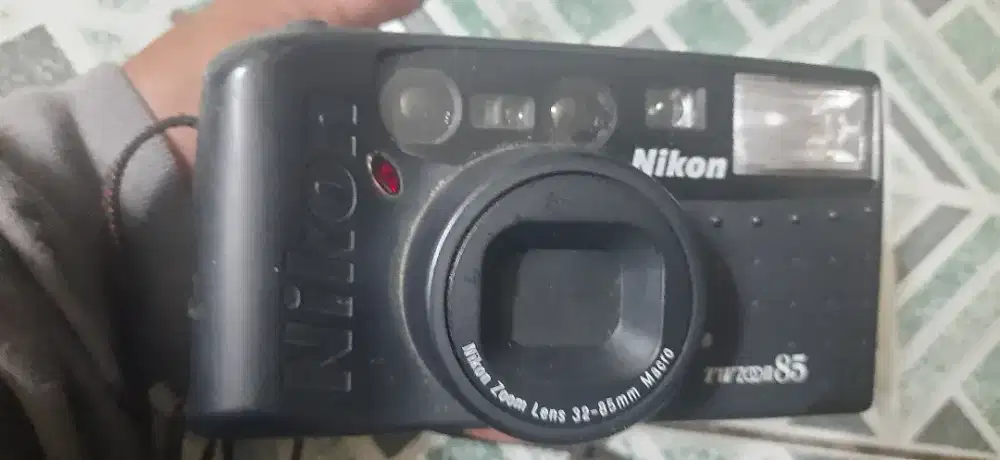 NIKON TWZOOM 85