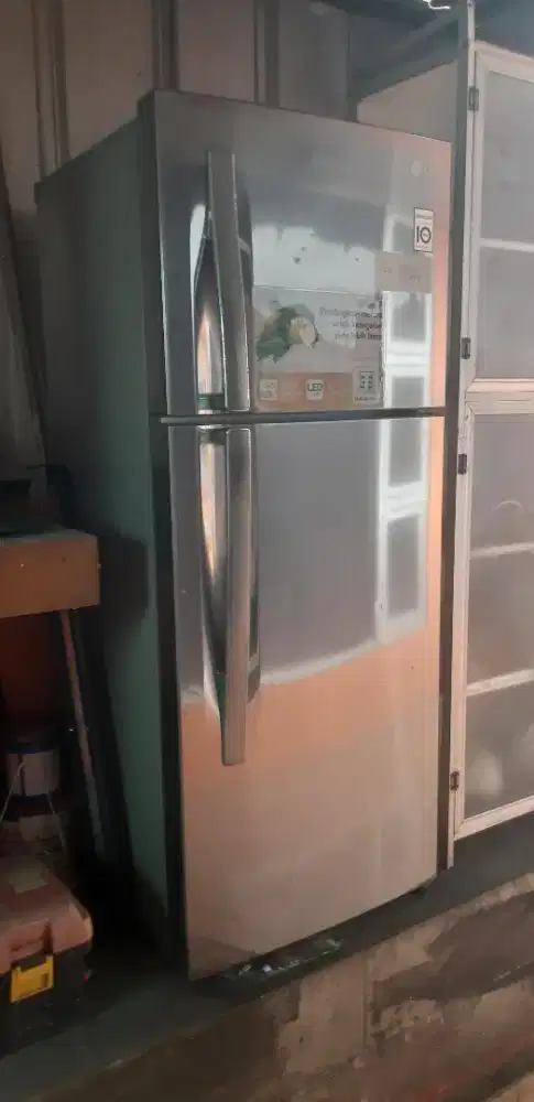 Kulkas LG 2 Pintu