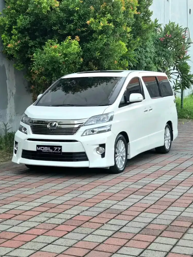 TOYOTA VELLFIRE 2.4 ZG PREMIUM SOUND CBU 2014