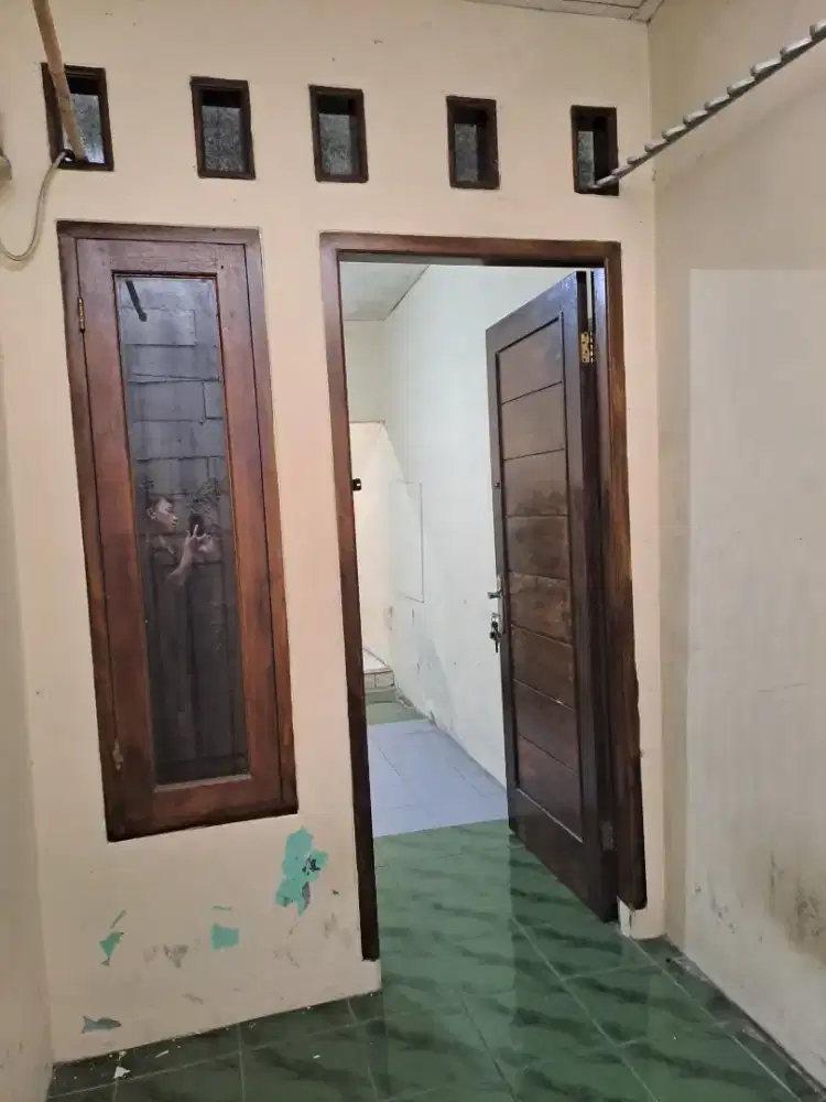 Kontrakan Kosong Ciledug