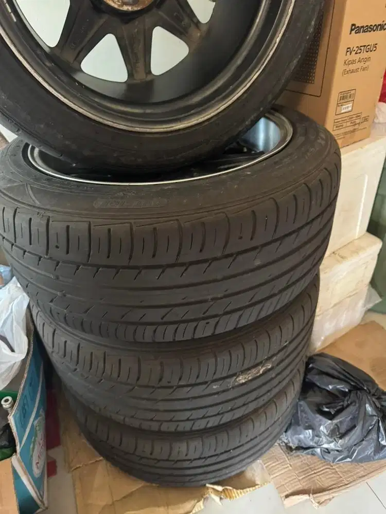 Ban Falken 235/50 R18