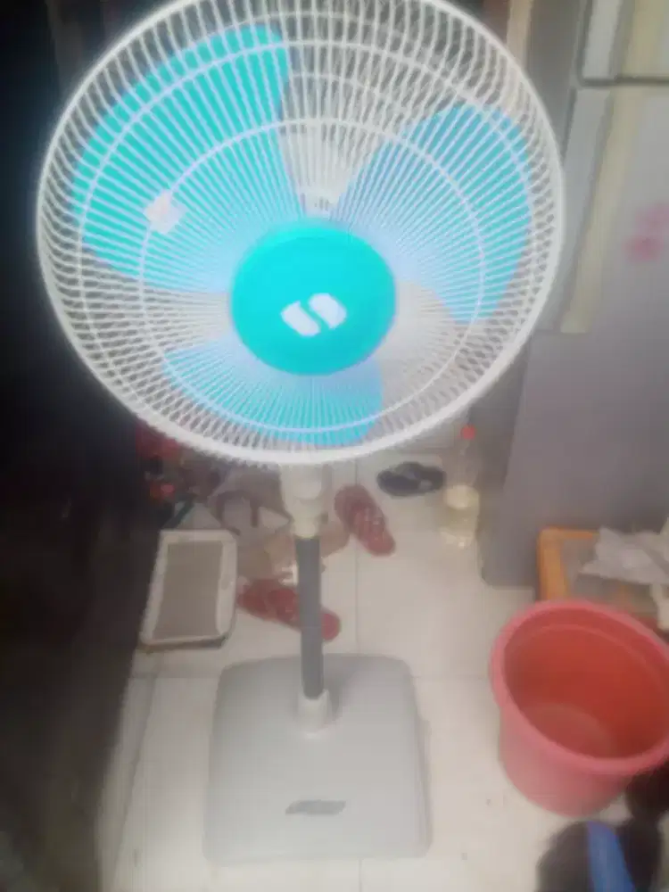 Kipas angin stand fan 16 inch cosmos twino 2in1 normal nego tipis