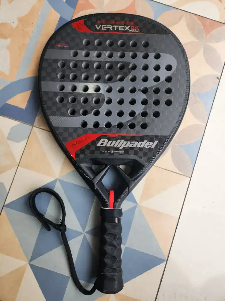 Bullpadel Vertex 04 Hybrid 2024
