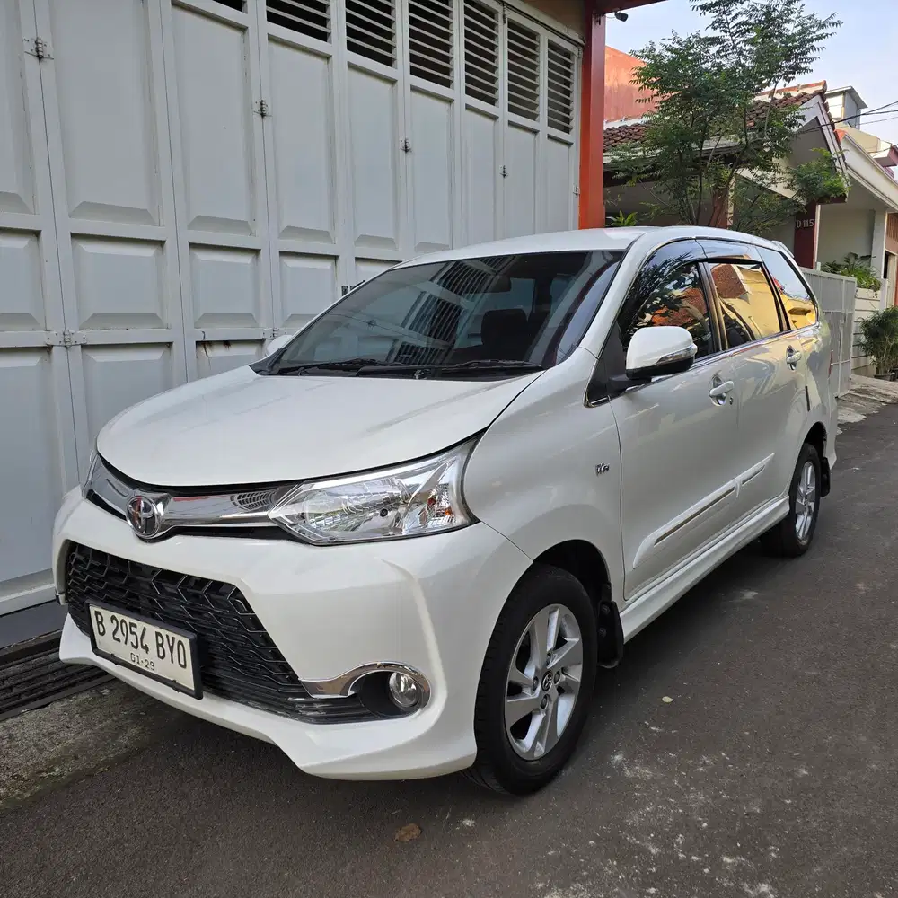 Toyota Avanza Veloz 1.3 AT Kondisi Prima