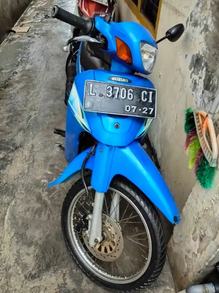 SEPEDA MOTOR SUZUKI SHOGUN 2002