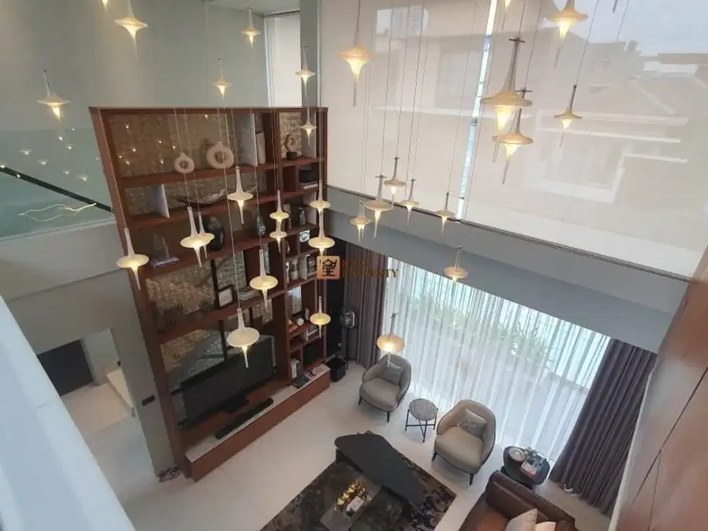 Exclusive! Rumah Mewah Baru 3,5 Lantai Private Pool di Puri Mansion, Kualitas Premium Langka