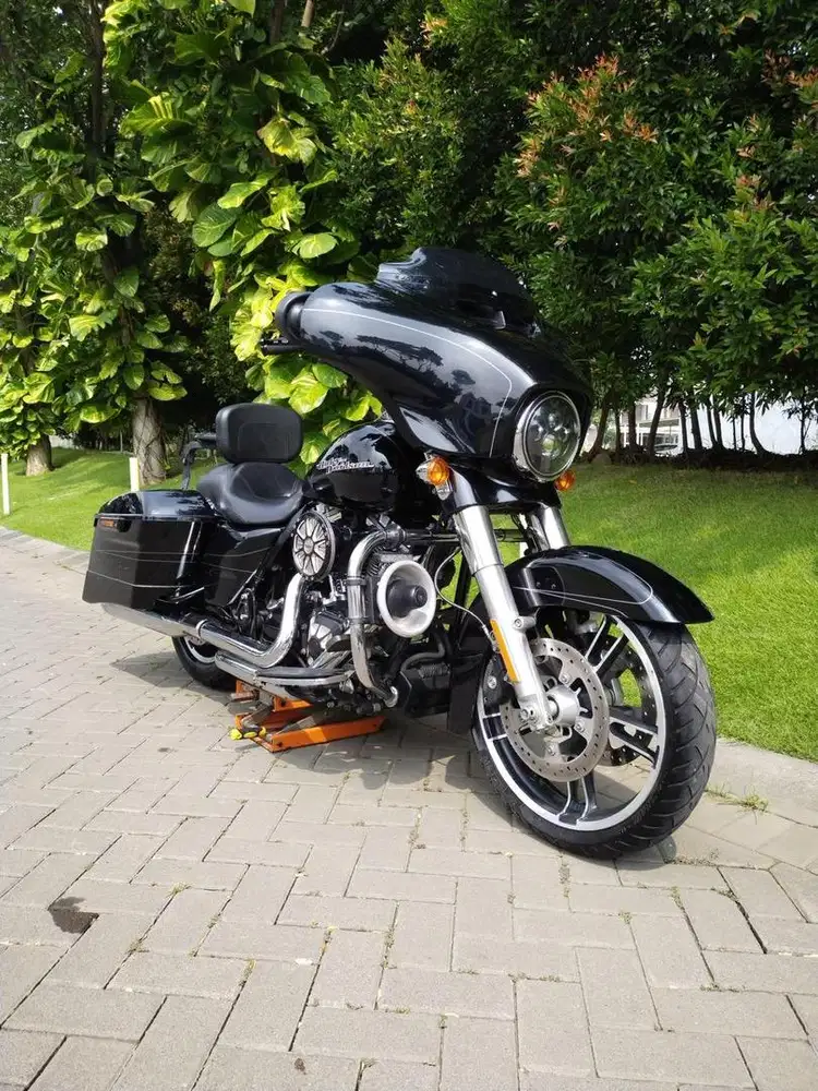 Harley Davidson SG StreetGlide Street Glide Rushmore 103 2016