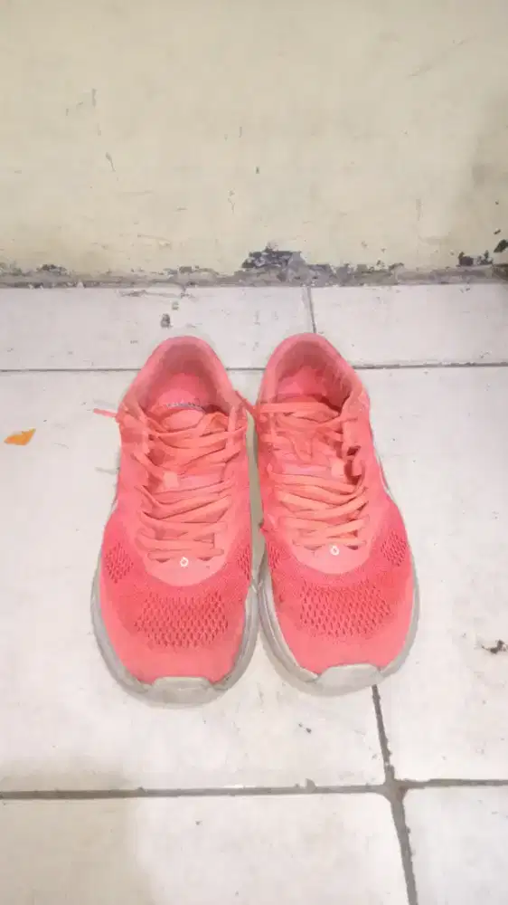 Sepatu Ortuseight - HSC 2025