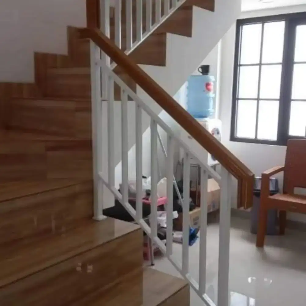 Ralling tangga minimalis modern