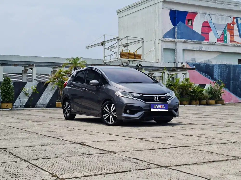 Honda Jazz 1.5 RS MATIC AT Facelift 2017 Abu KM 79RB