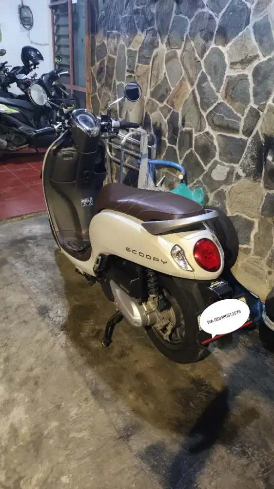 scoopy prestige 2023 AB Sleman Hrg 17,9 PAS,CHAT NO RESPON