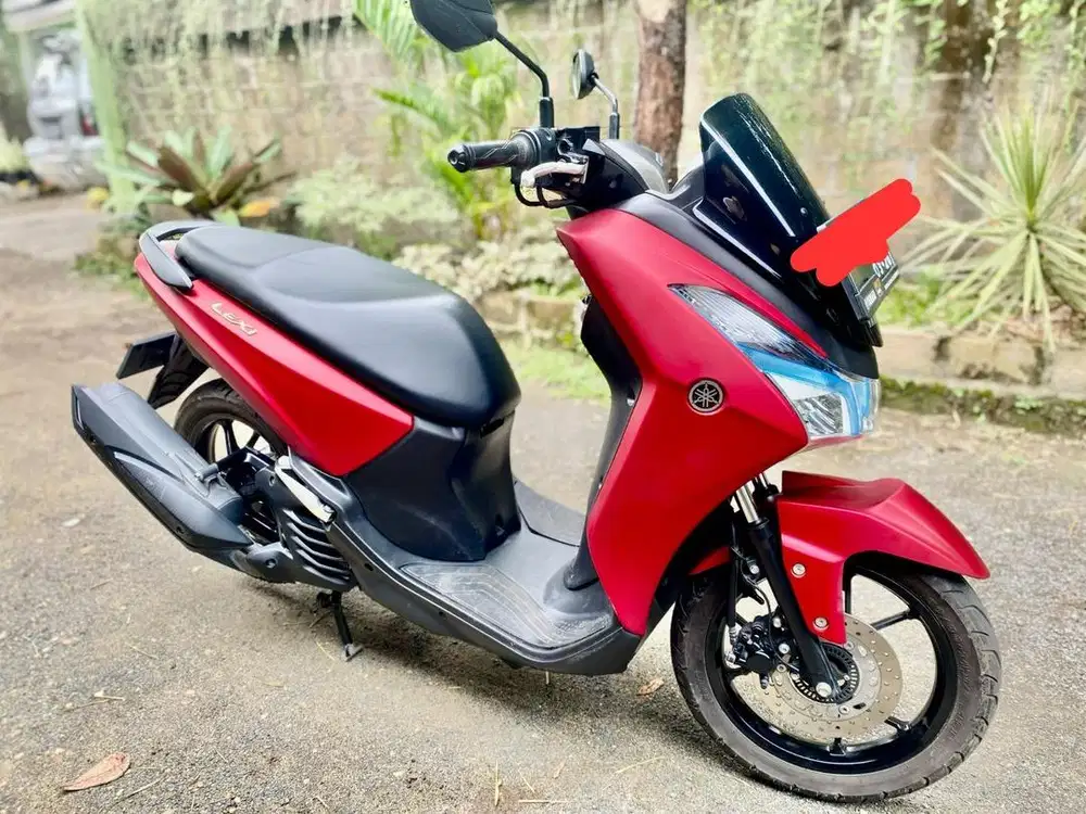 JUAL CEPAT MOTOR YAMAHA LEXI 2020