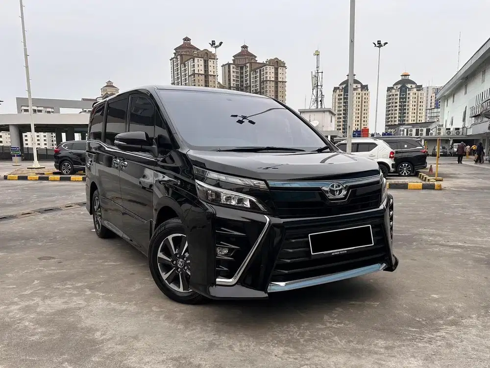 (TDP 10 jt) Toyota Voxy 2.0 AT 2020 Automatic