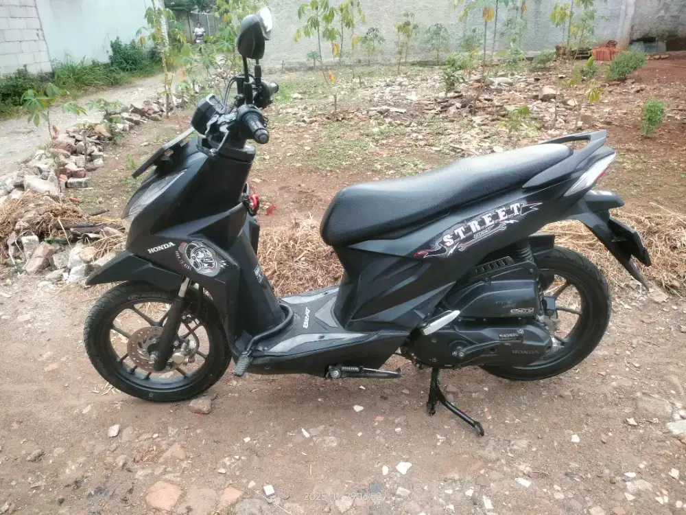 Dijual Honda Beat Street 2023
