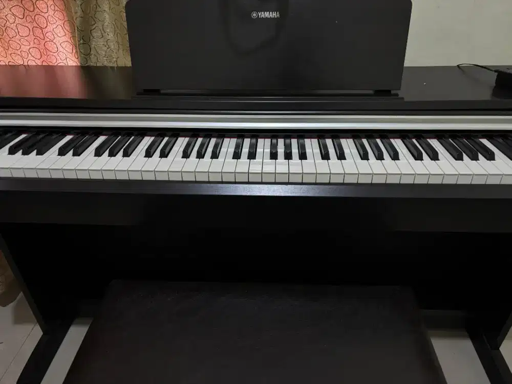 Piano Yamaha arius ydp 143 mulus terawat