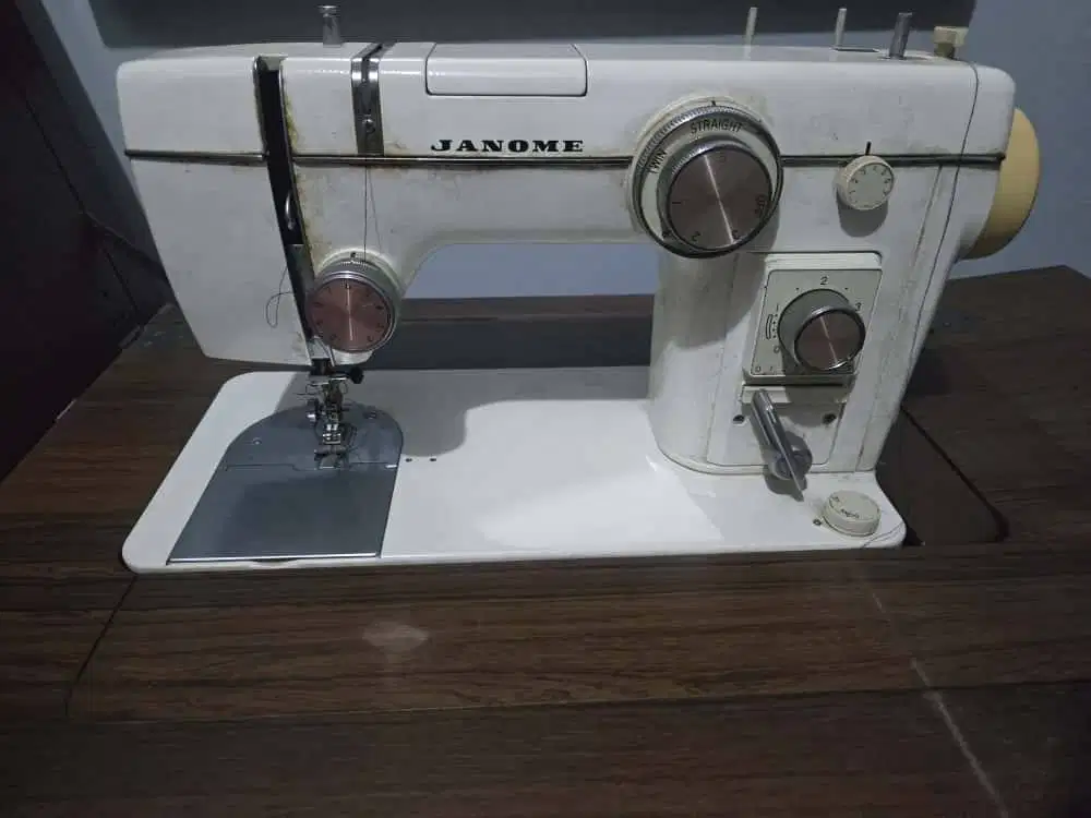 MESIN JAHIT JANOME