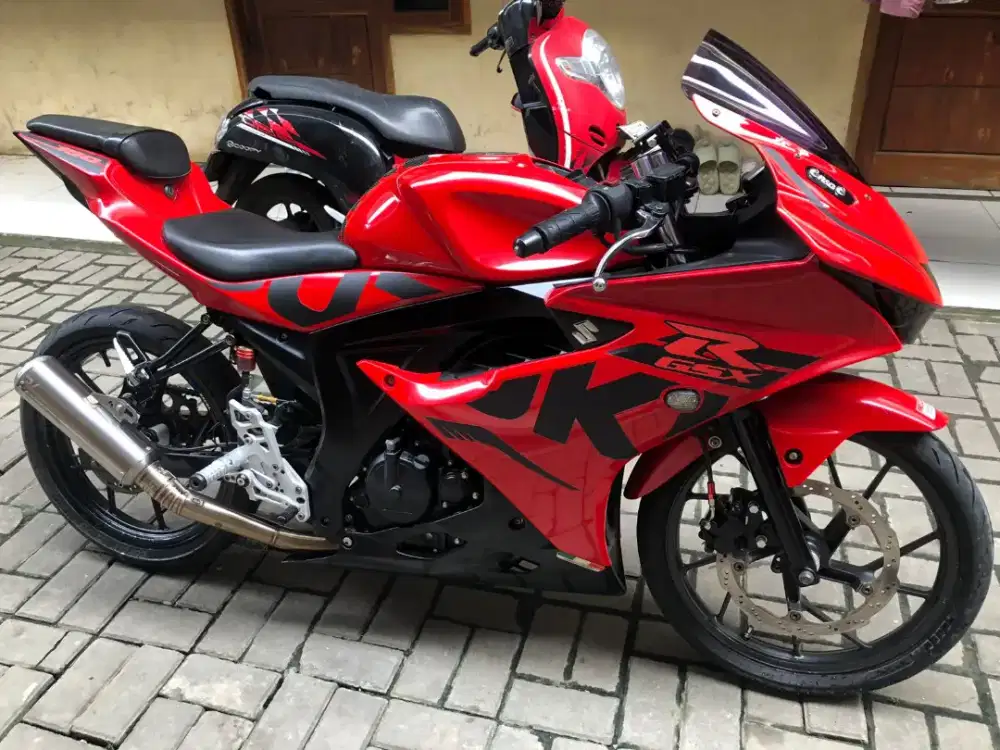 Suzuki GSX 150r