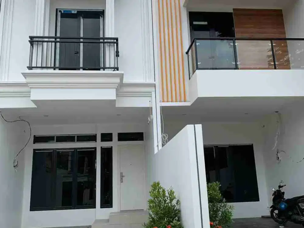 Rumah mewah minimalis modern 2 lantai lokasi strategis  bebas banjir