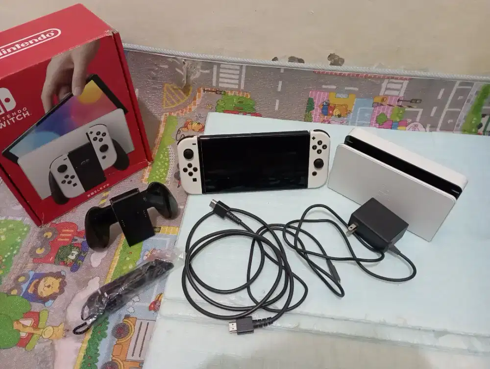 Di jual nentindo switch OLED series Japan kondisi sangat mulus nominus