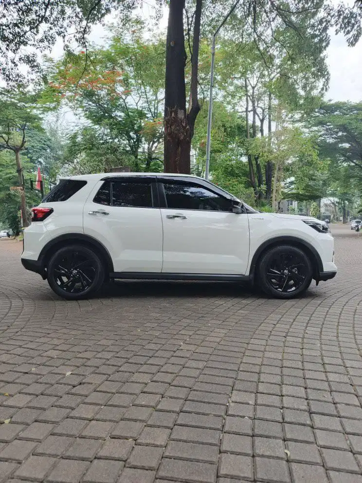 Toyota Raize 1.0 G cvt 2022 CASH!