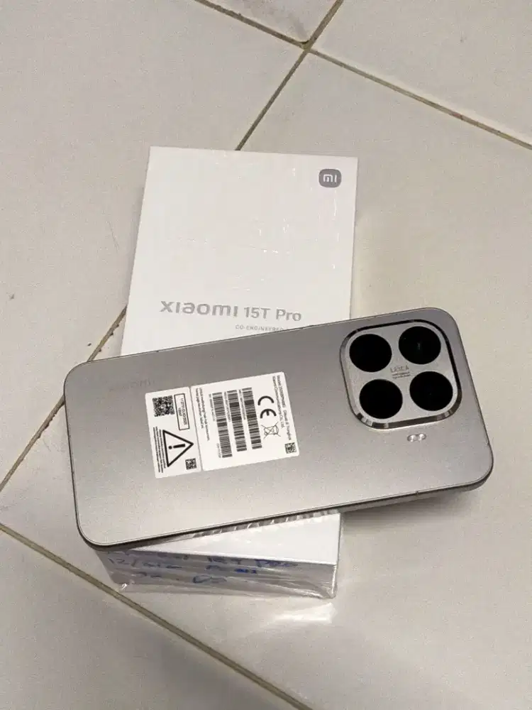 Xiaomi 15T pro silver 12/512