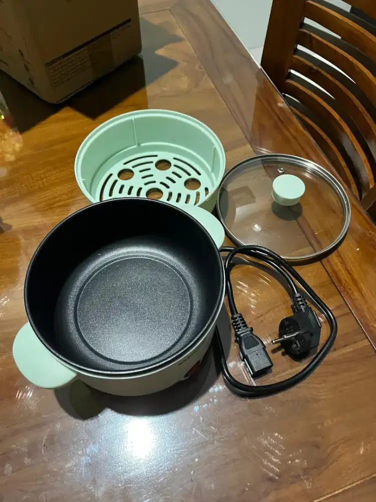 Panci listrik ekonomis masak nasi, masak mie, kukusan