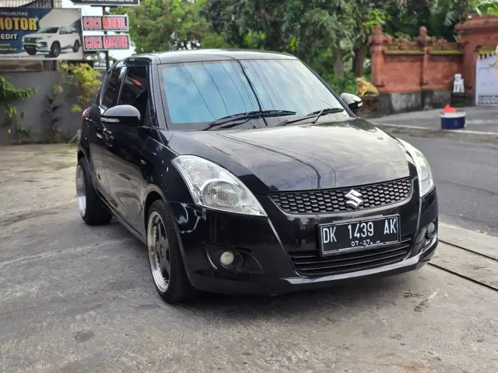 SUZUKI SWIFT GX 2013, M/T (Asli bali, Tangan pertama, pajak baru)