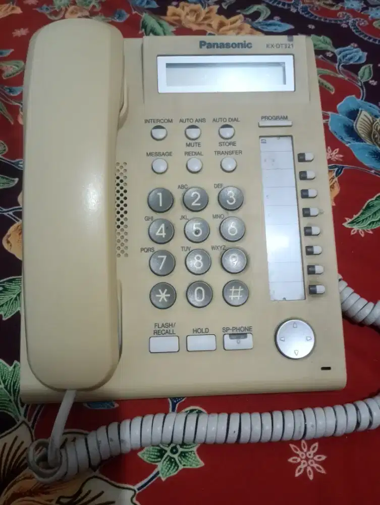 Telepon Digital Panasonic KX-DT321