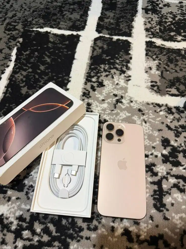 Iphone 16Promax 256 Gb. Jual santai. Pemakaian pribadi