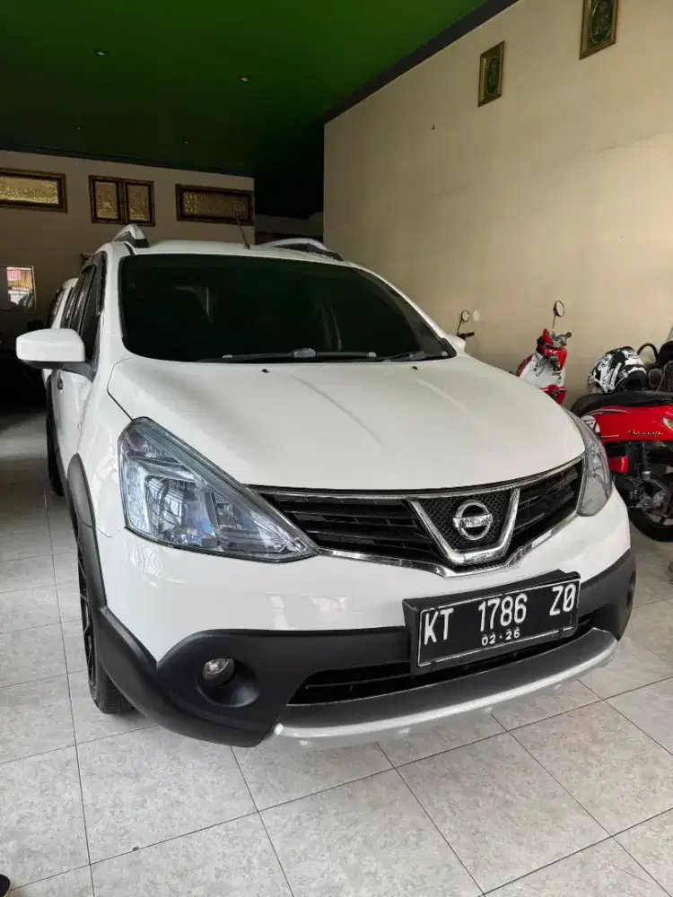 Grend Livina X-Gear 1.5 Metic Tipe Tertinggi