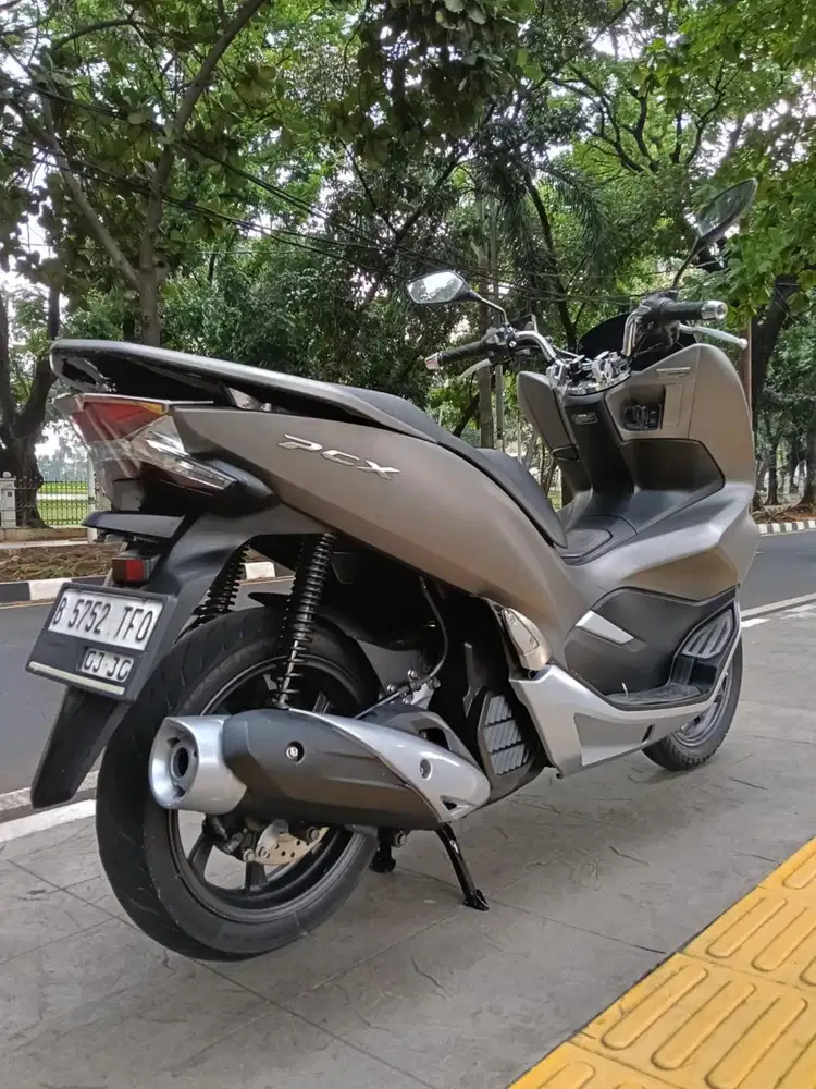 DP MINIM 1.500 CASH KREDIT HONDA PCX 150 ABS THN 2020 PAJAK IDUP