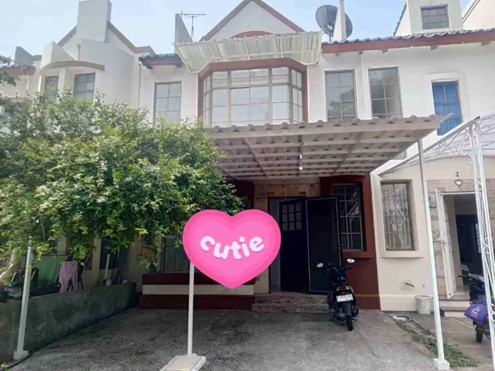 Disewakan Cepat Rumah Rapi Kamar 4 di Taman New Britania Lippo Karawaci