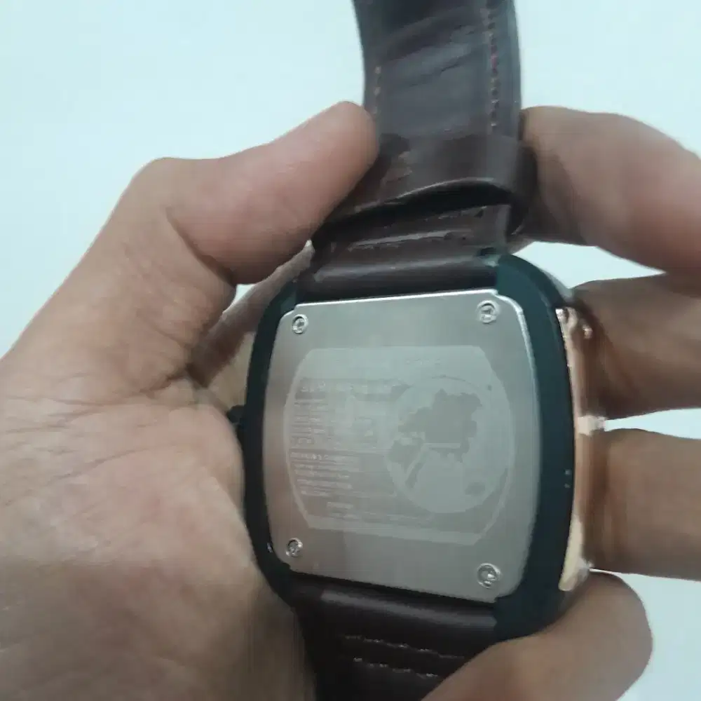 Jam tangan pria
