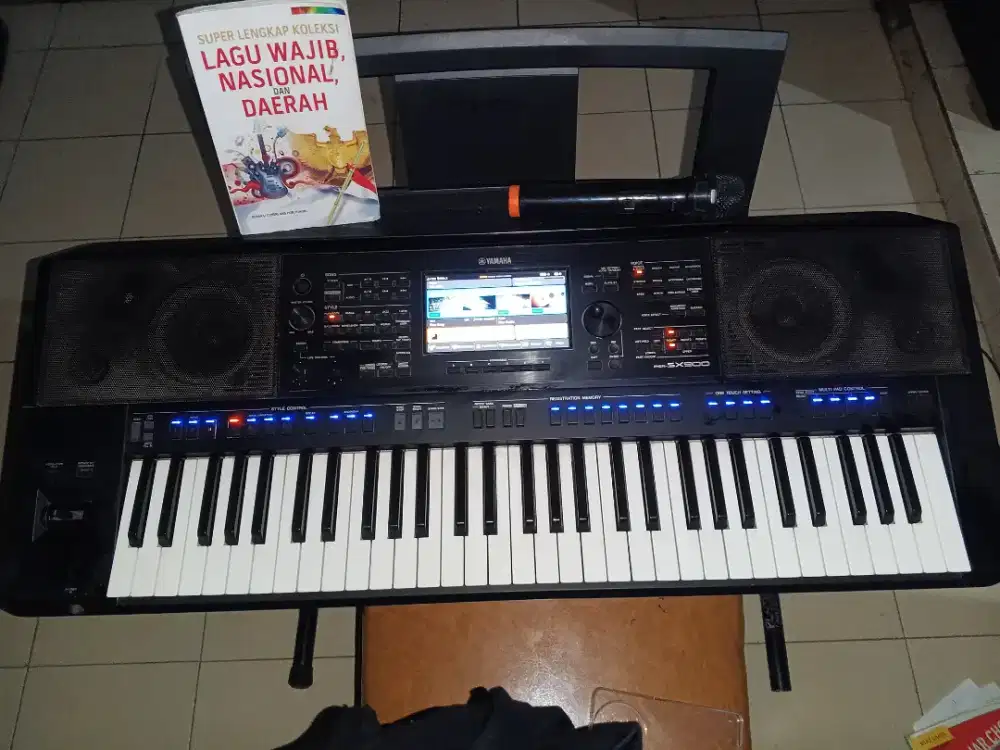 Yamaha PSR SX900