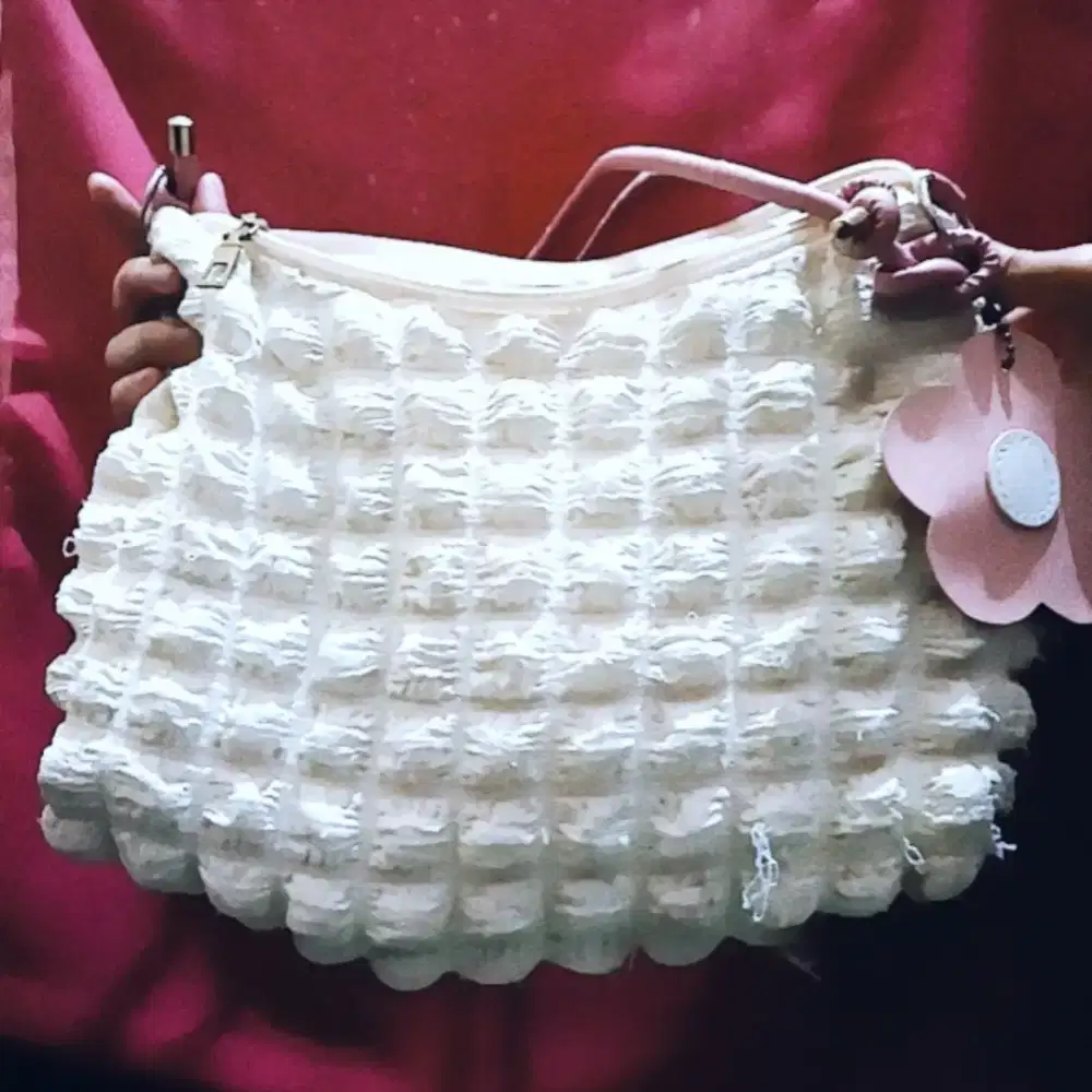 Ekspresikan dirimu tas unik untuk wanita istimewa