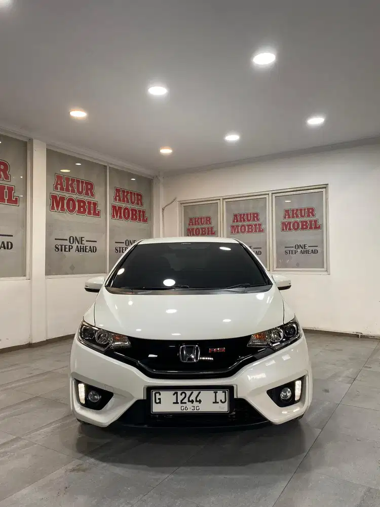 DP 30JT ! JAZZ RS MATIC PUTIH 2017 NOPOL G FUL ORISINIL SIAP PAKAI