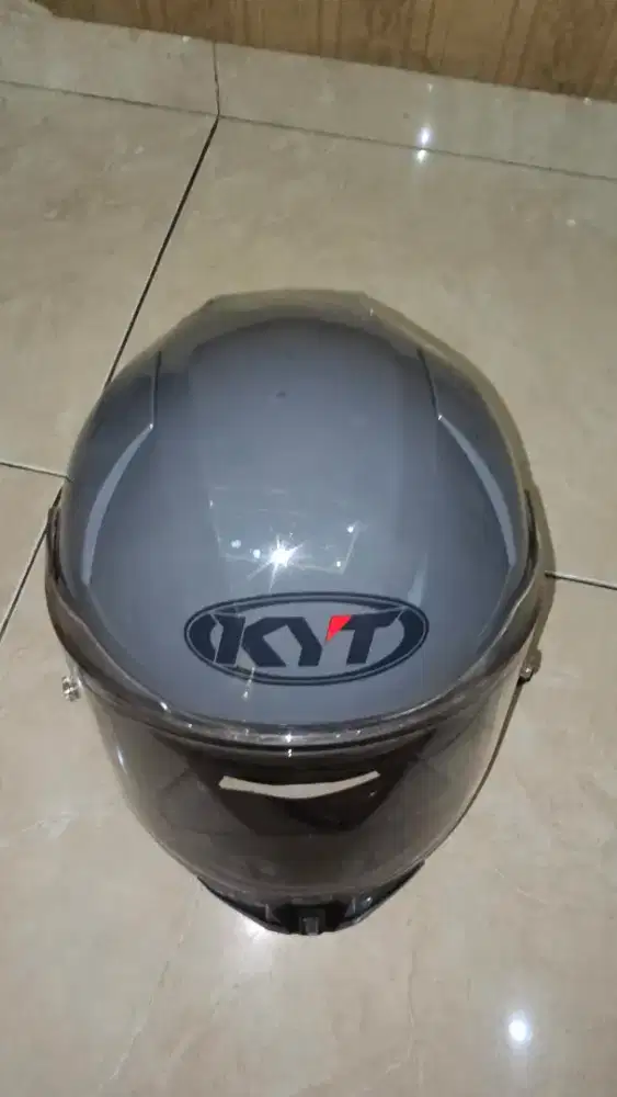 Helm KYT R2R solid gorilla grey glossy UK XL