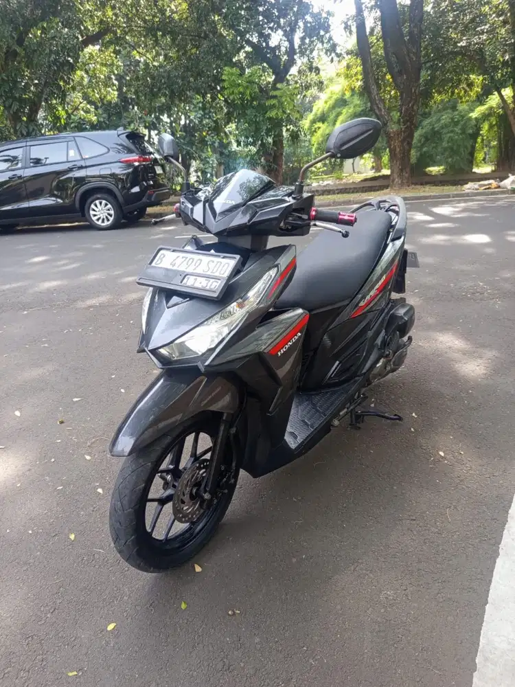 Honda Vario 125 LED CBS ISS tahun 2017.