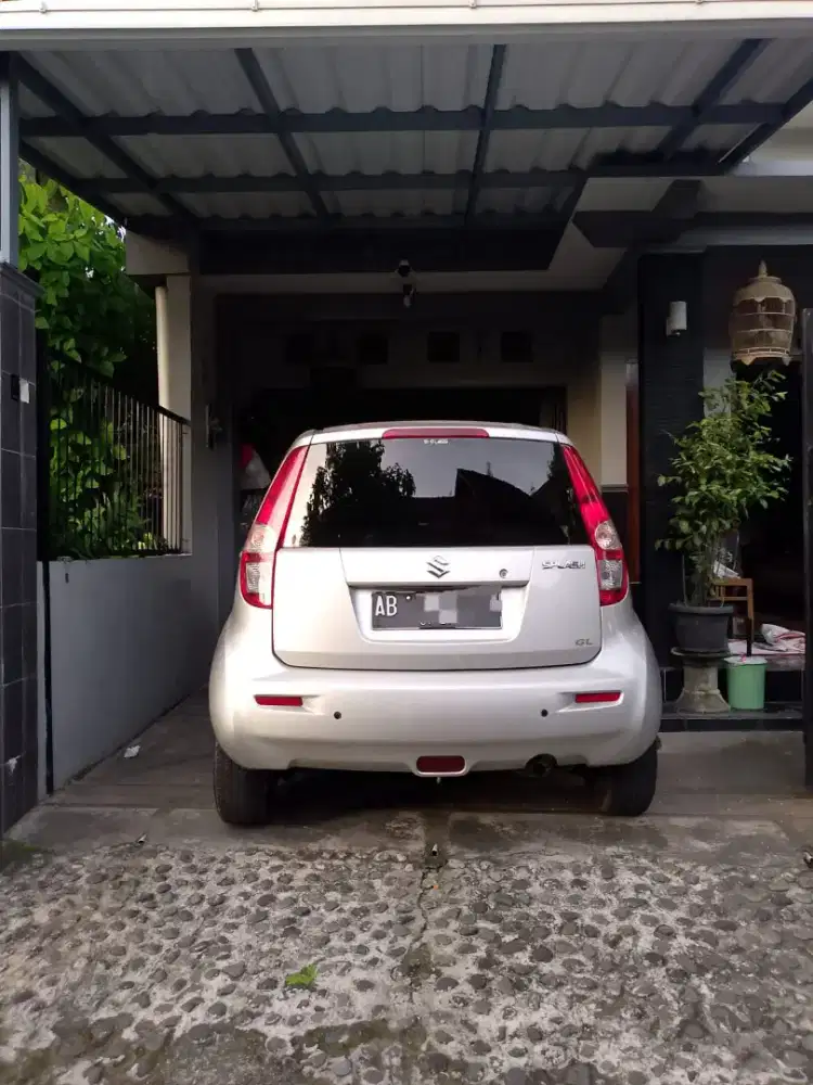 SUZUKI SPLASH GL 2010 MT