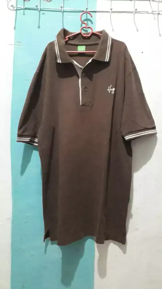 Polo shirt dan kaos preloved