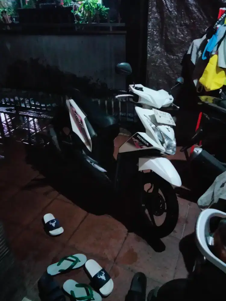 Dijual Honda beat th 2014, Samsat jauh