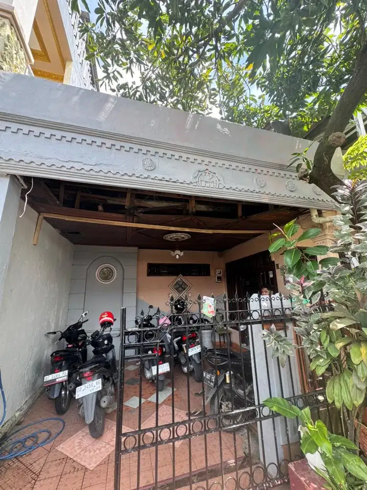 Di jual cepat rumah di minasaupa dekat rs bahagia