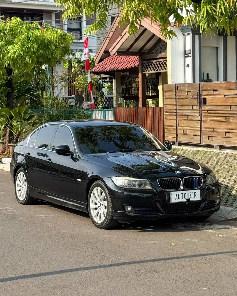 BMW 320i E90 LCI Hitam 2011 Tdp Murmer Orisinil Antik Menarik Bu Baru
