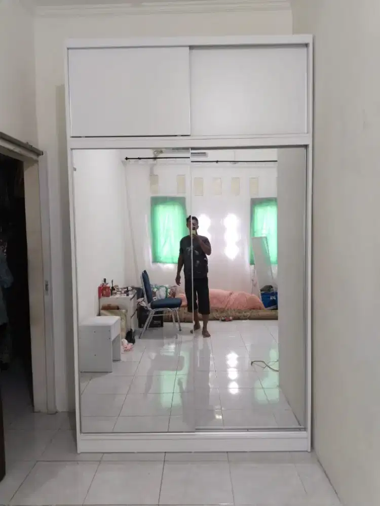 Lemari pakaian sliding minimalis custom box/kabinet