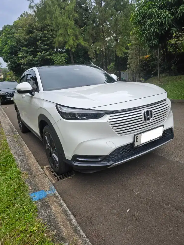 HONDA HRV SE AT TH 2023 PUTIH LOW KM